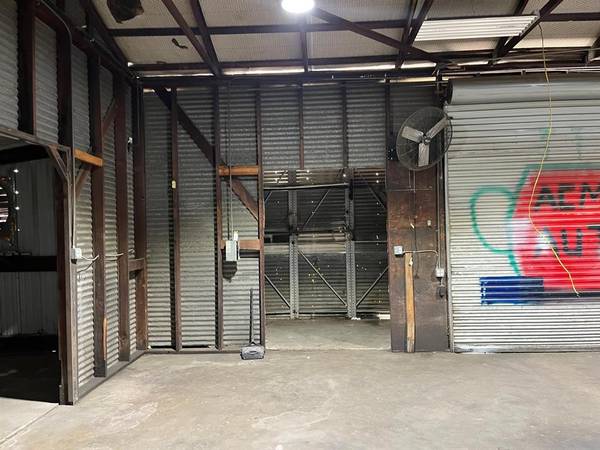 Forest Hill, TX 76119,5020 Mansfield Highway