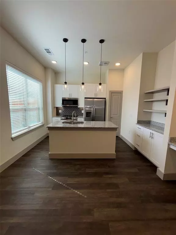 Aubrey, TX 76227,2036 Oak Grove #148A