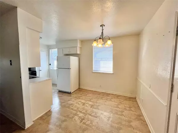 Grand Prairie, TX 75050,2427 January Lane