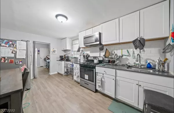 Irvington Twp., NJ 07111,70 Welland Ave