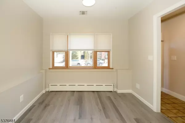 Waldwick Boro, NJ 07463,28 Zazzetti St