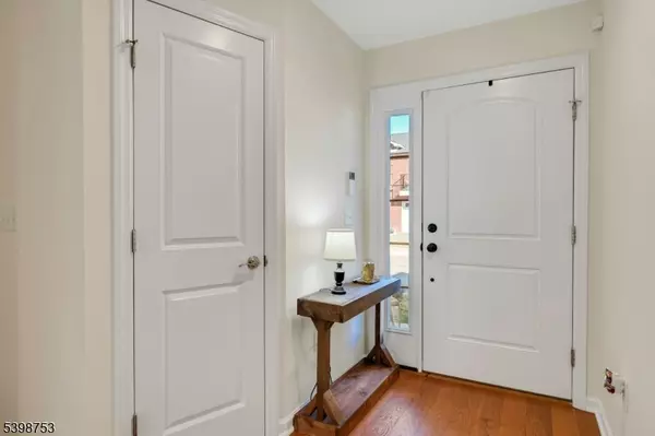 Newton Town, NJ 07860,19 Gregg Ct