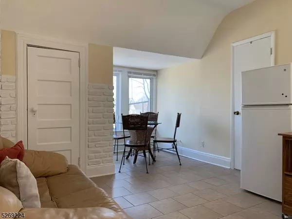 Chatham Boro, NJ 07928,19 Bowers Ln #C