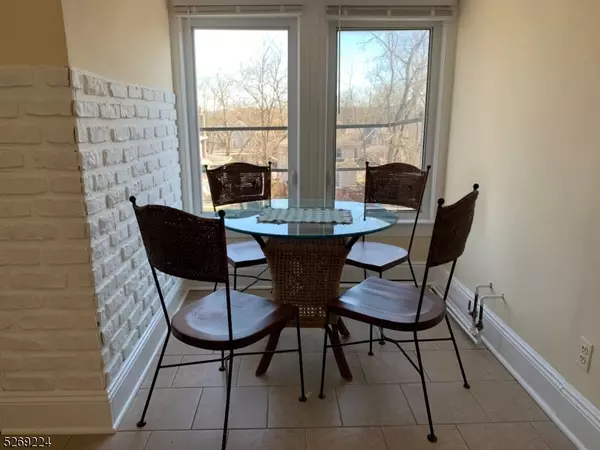 Chatham Boro, NJ 07928,19 Bowers Ln #C