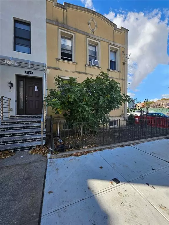 Brooklyn, NY 11223,44 Quentin RD