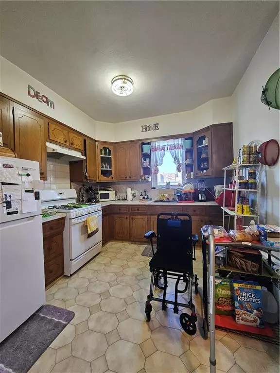 Brooklyn, NY 11223,44 Quentin RD