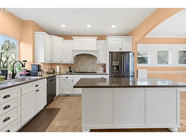 Eugene, OR 97404,475 SALTY WAY