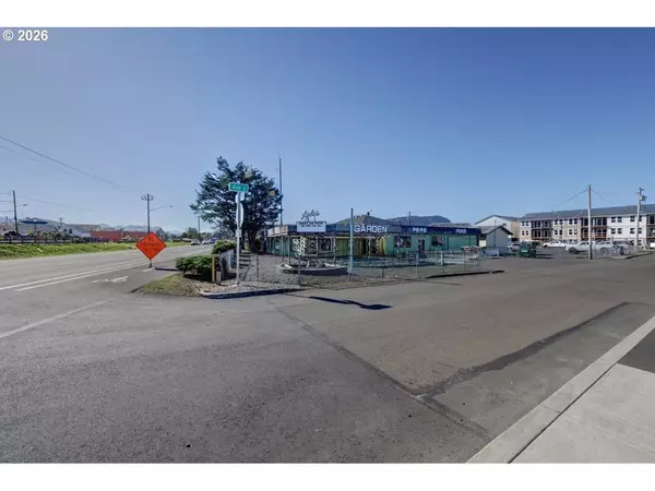 Seaside, OR 97138,725 ave J