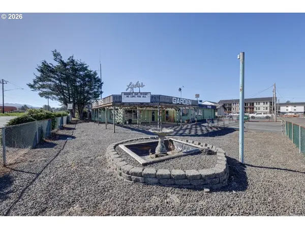 725 ave J, Seaside, OR 97138