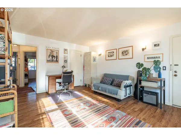 Portland, OR 97232,2123 NE CLACKAMAS ST #5