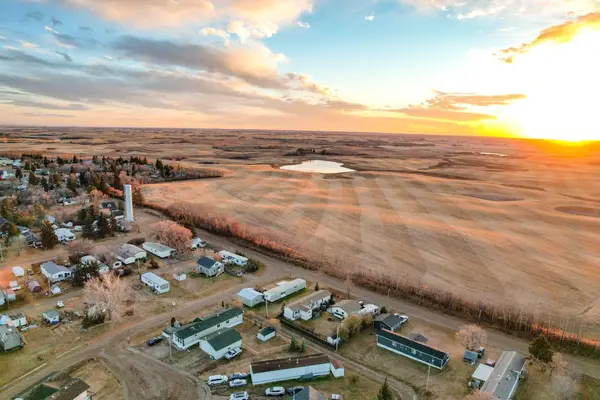 707 Lawson Crescent, Donalda, AB T0B 1H0