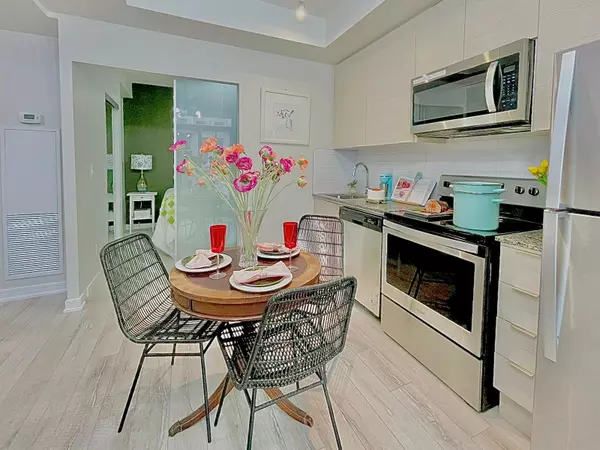 Toronto C15, ON M2K 1B5,621 Sheppard AVE E #619