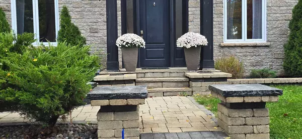 Whitby, ON L1N 4S9,201 Centre ST N