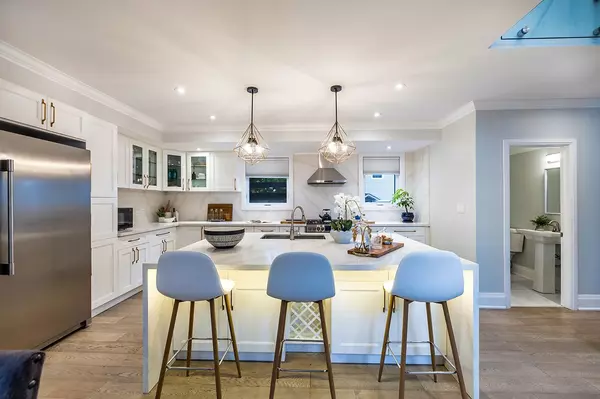 Whitby, ON L1N 4S9,201 Centre ST N