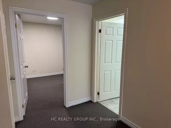 Toronto E01, ON M4L 1G2,1606 Queen ST #3