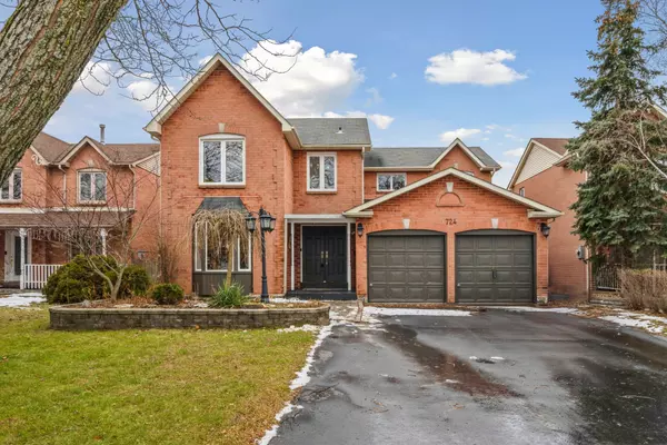 724 Barnes CRES, Oshawa, ON L1J 8K1