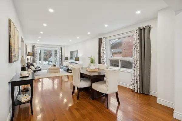 Oshawa, ON L1J 8K1,724 Barnes CRES