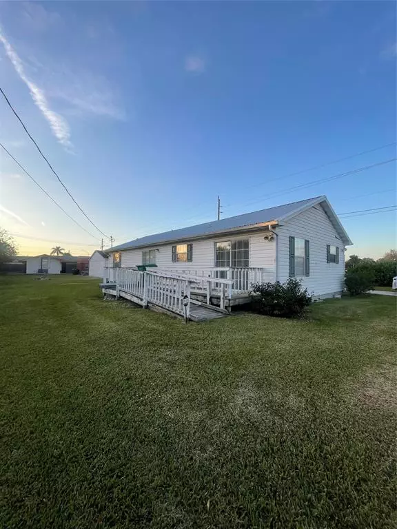 Okeechobee, FL 34972,2130 State Road 70