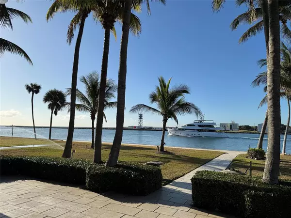 2608 Inlet Dr, Fort Lauderdale, FL 33316