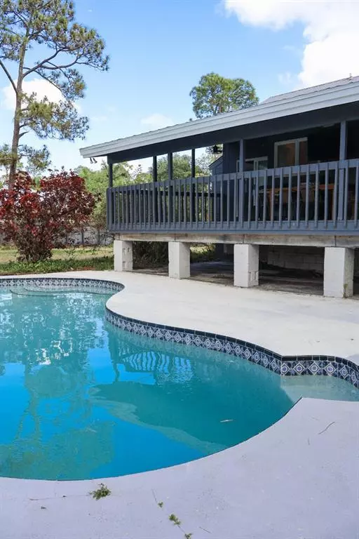 Palm Beach Gardens, FL 33418,6945 150th Pl