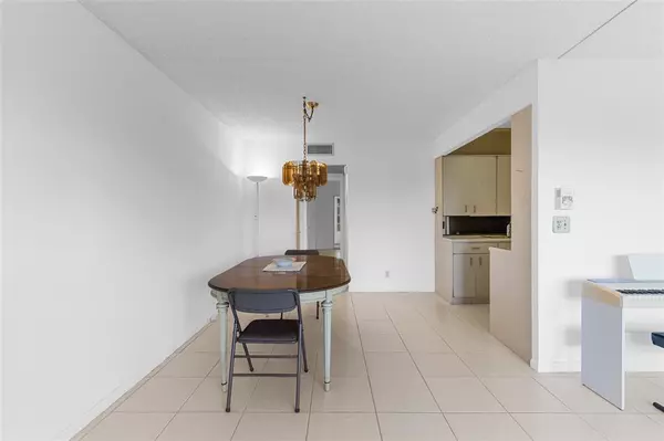 Deerfield Beach, FL 33442,4047 Cambridge C #4047