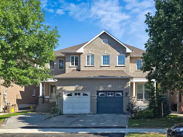 22 Laura Sabrina DR, Vaughan, ON L4H 1M6