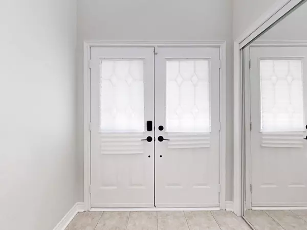 Vaughan, ON L4H 1M6,22 Laura Sabrina DR