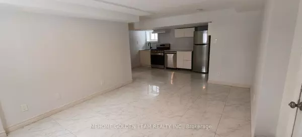 Georgina, ON L4P 2V6,205 Pine Beach DR #Main