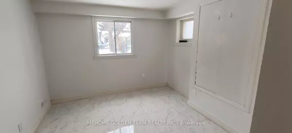 Georgina, ON L4P 2V6,205 Pine Beach DR #Main