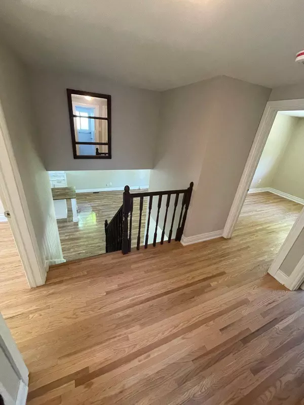 Barrie, ON L4N 3P9,30 Thorncrest RD