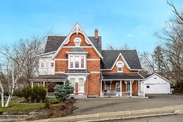 3 Peel ST, Barrie, ON L4M 3K7