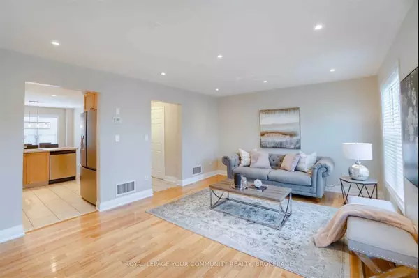 Mississauga, ON L5V 2Y4,5980 Whitehorn AVE #101