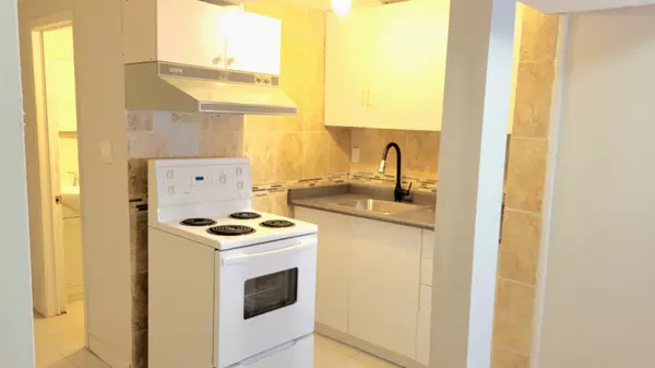 Brampton, ON L6V 2W7,23 Bruce Beer DR #BSMT