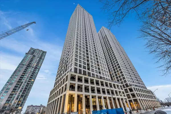 Mississauga, ON L5B 0N6,30 Elm DR W #1702