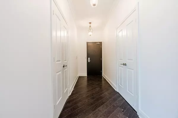 Mississauga, ON L4Z 0A4,70 Absolute AVE #2906