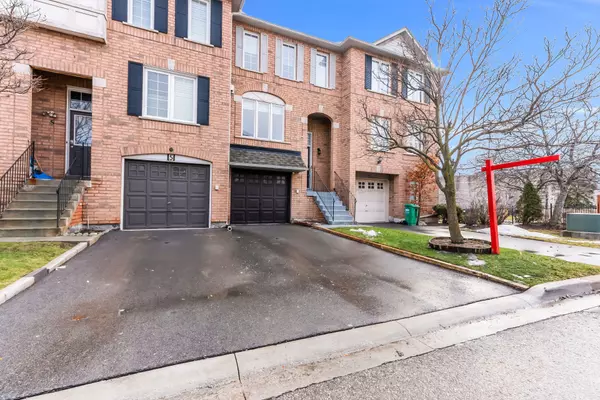 Brampton, ON L6V 4M1,2 Clay Brick CT NW #3