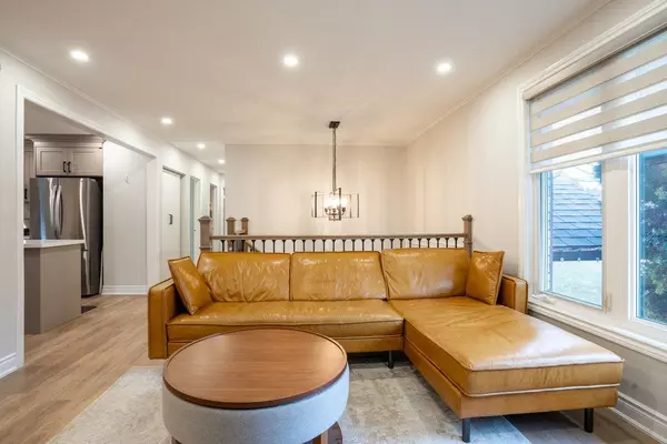 Burlington, ON L7N 1Y9,301 Lakeview AVE