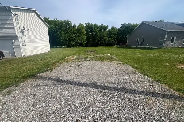 Montague, ON K7A 3E2,43 King ST