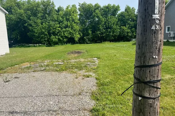 Montague, ON K7A 3E2,43 King ST