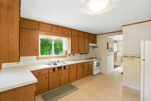 Marmora And Lake, ON K0K 2M0,73 Cameron ST