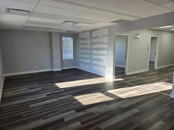 Tanglewood - Grenfell Glen - Pineglen, ON K2G 0G3,17 Grenfell CRES NW #200