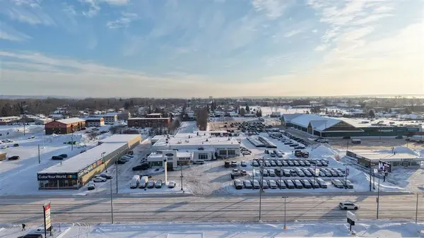 68 Great Northern RD, Sault Ste Marie, ON P6B 4Y5