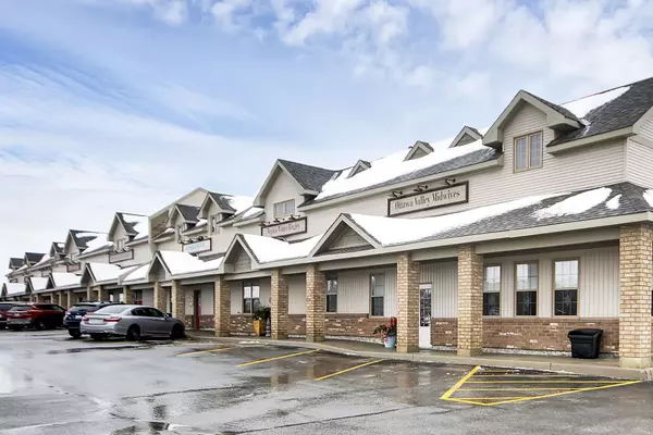 Carleton Place, ON K7C 0B4,1 Costello DR #3