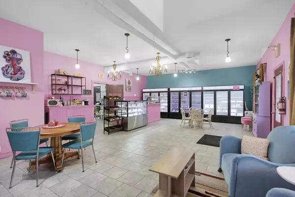 Carleton Place, ON K7C 0B4,1 Costello DR #3