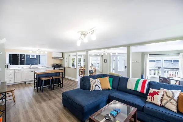 Kawartha Lakes, ON K0M 1L0,111 Hazel ST