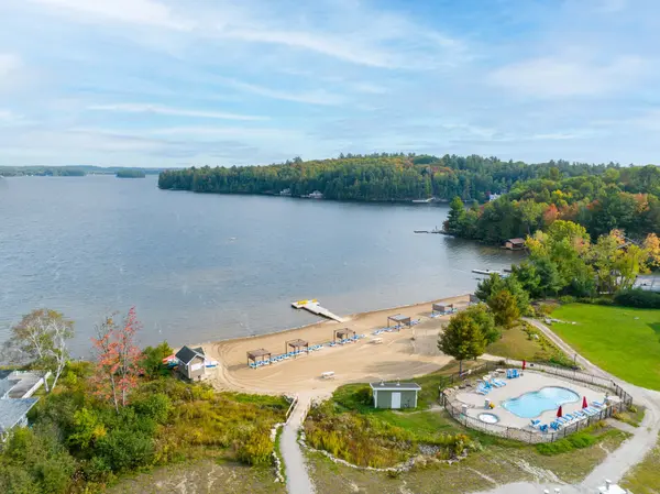 Muskoka Lakes, ON P1L 1W8,1869 Muskoka Rd 118 RD W #L203-C1