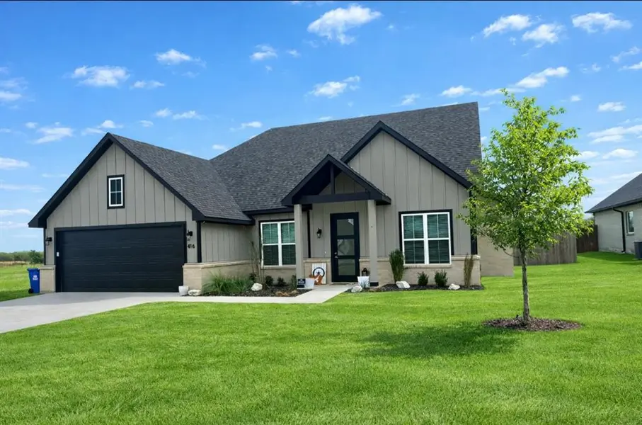 416 Austin Street, Callisburg, TX 76240