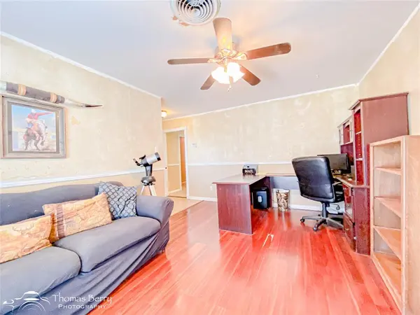 Roscoe, TX 79545,1104 Hickory Street