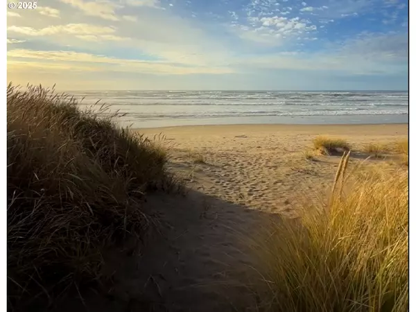 Waldport, OR 97394,2014 NW OCEANIA DR