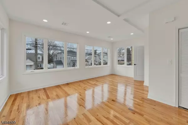 Clifton City, NJ 07014,372 Rutherford Blvd